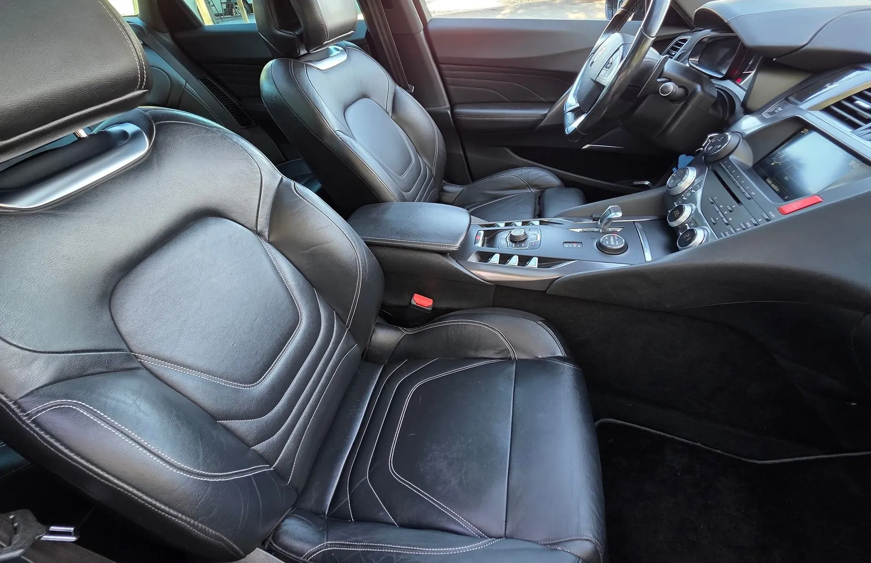 Zunanja slika - Citroën DS5 - 2.0 HDi CHIC 4X4 AVT. LED-KAMERA-ALU-MEMORY-2.LAST - 13