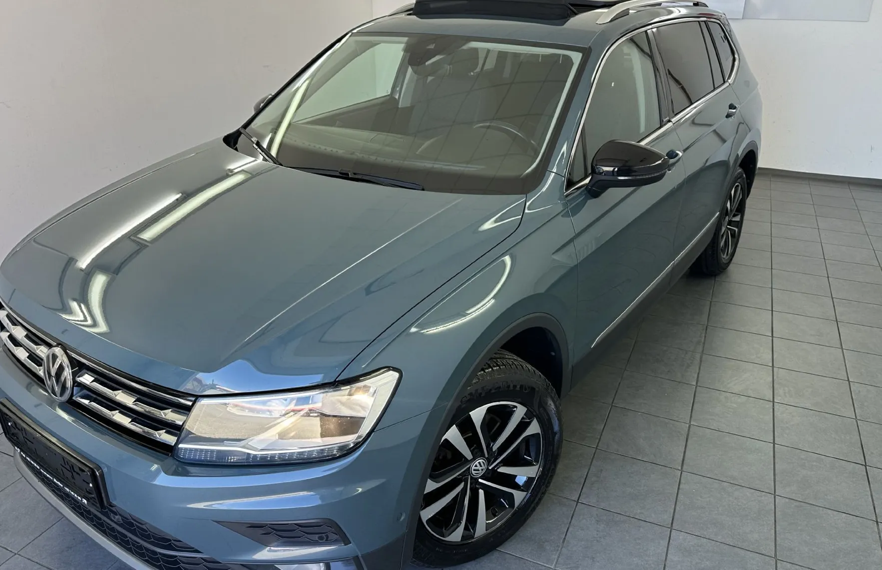 Zunanja slika - Volkswagen Tiguan Allspace - 2.0 TDI SCR DSG7 IQ.Drive.PANORAMA.NAVI.KAMERA.AC - 1