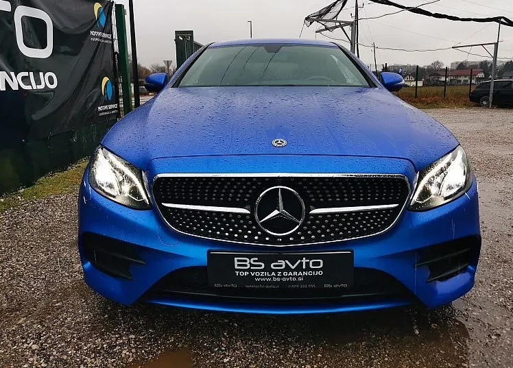 Zunanja slika - Mercedes-Benz E-Razred - E 200 AUT. AMG-NAVI-360KAMERA-F1-ALU-USNJE - 2