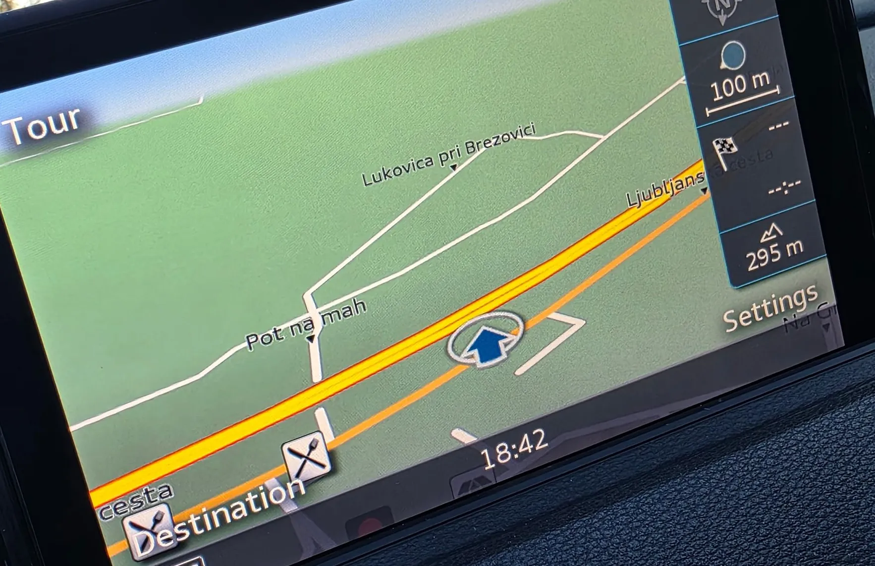 Zunanja slika - Audi A3 - 1.6 TDI BI-XENON-RADAR-NAVI-ALU PLATIŠČA-PDC - 15
