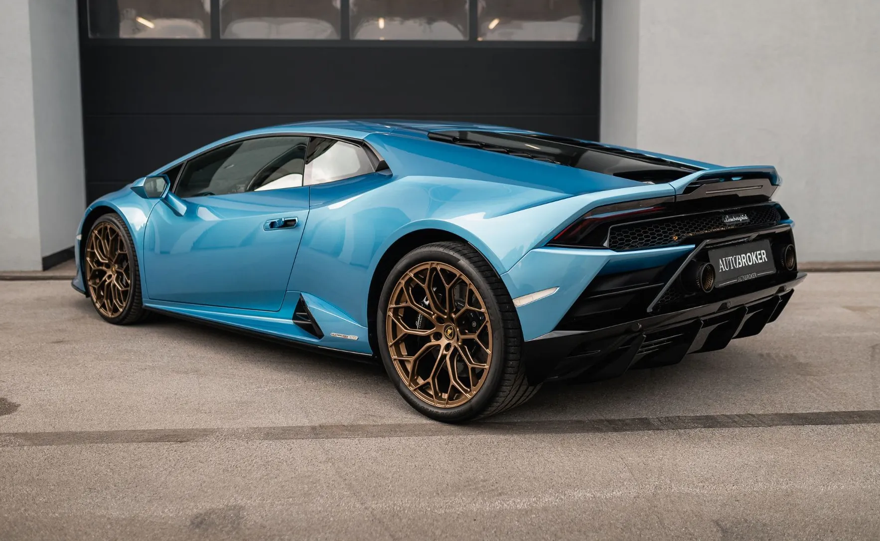 Zunanja slika - Lamborghini Huracan - EVO AWD AZZURO TERZO - 7