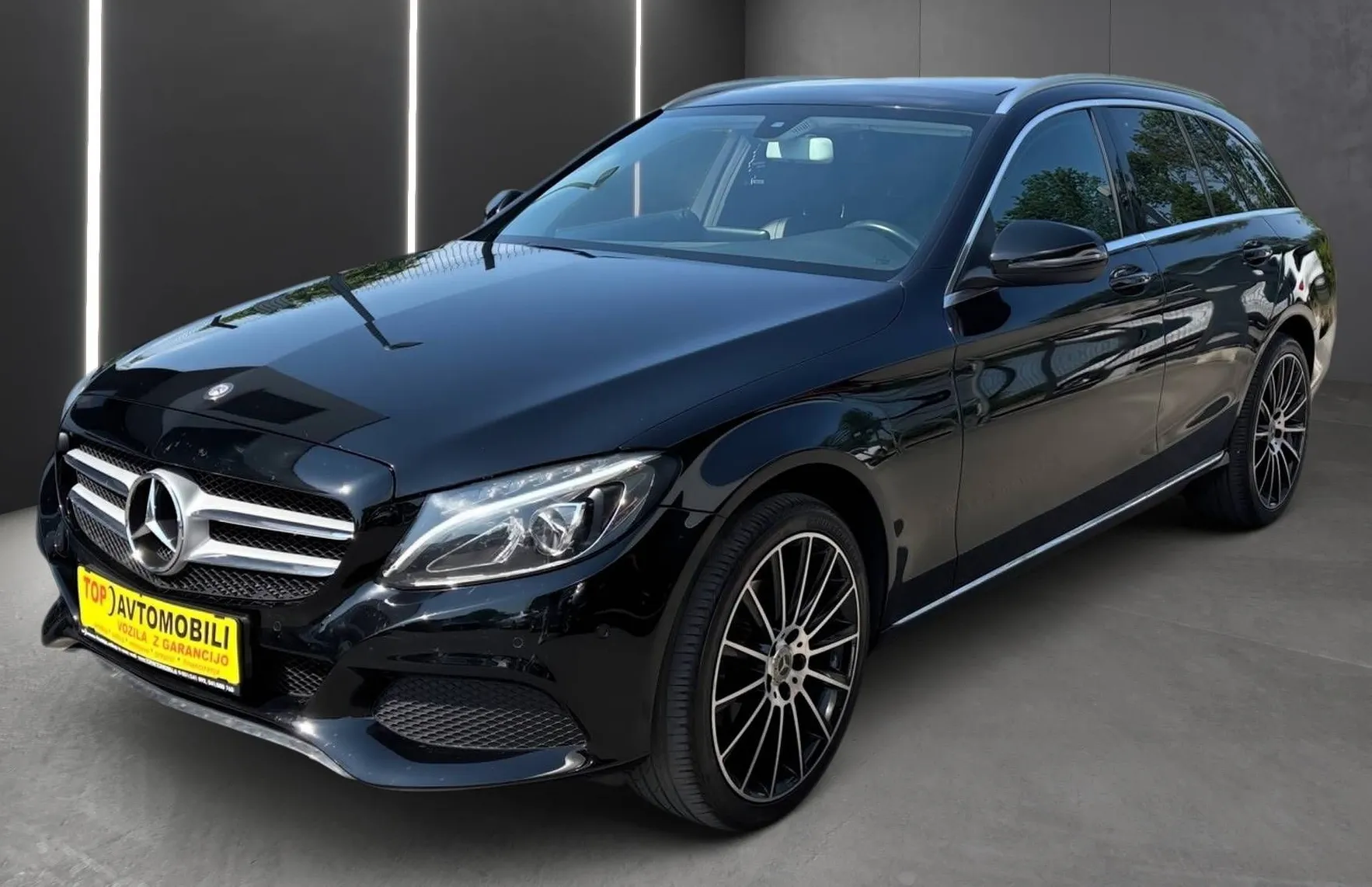 Zunanja slika - Mercedes-Benz C-Razred - C220d 4MATIC FUL LED NAVI TEMP PANO HI-FI PDC TOP - 2