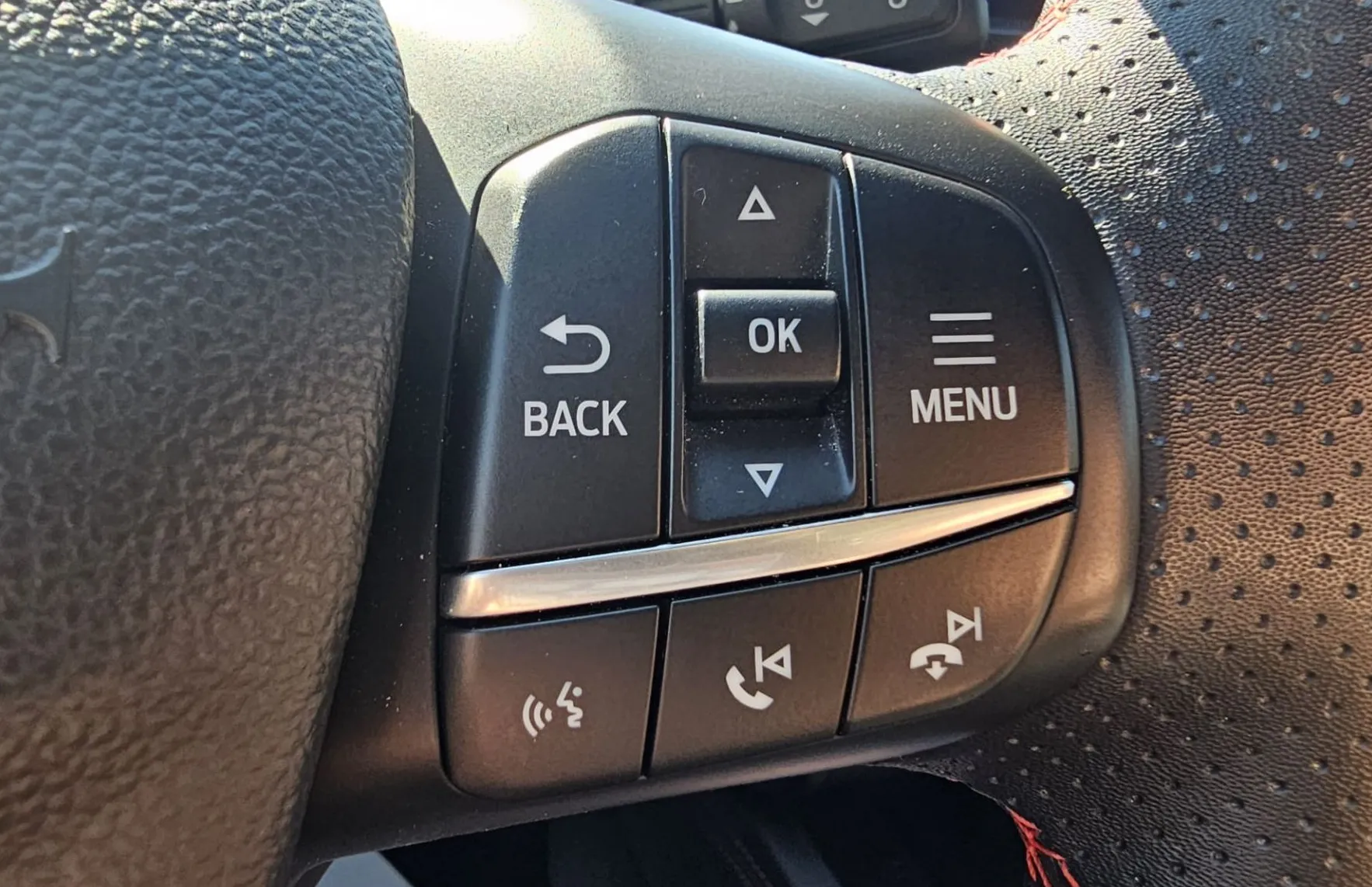 Zunanja slika - Ford Kuga - AWD 4x4 2.0 ST-Line X Avt.|Witrual|Alcantara|2xPDCkamera - 13