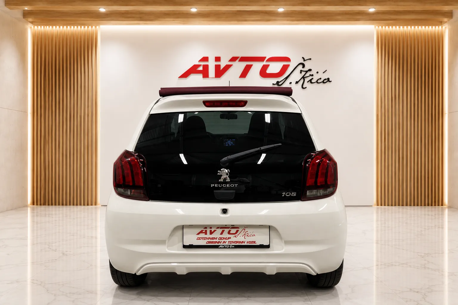 Notranja slika - Peugeot 108 - 1.2-CABRIO-TEMPOMAT-LED-KAMERA-ALU-ODLIČEN... - 8