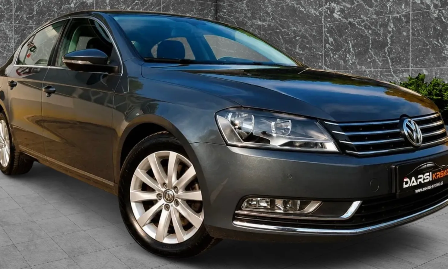 Zunanja slika - Volkswagen Passat - 2.0 TDI Comfortline 140PS NAVI PDC ALU LEANPAY - 4