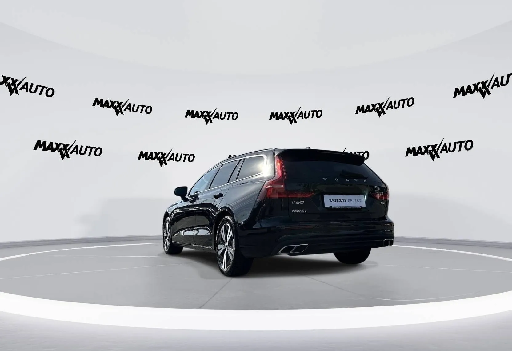 Notranja slika - Volvo V60 - B4D Momentum Avt. - 7