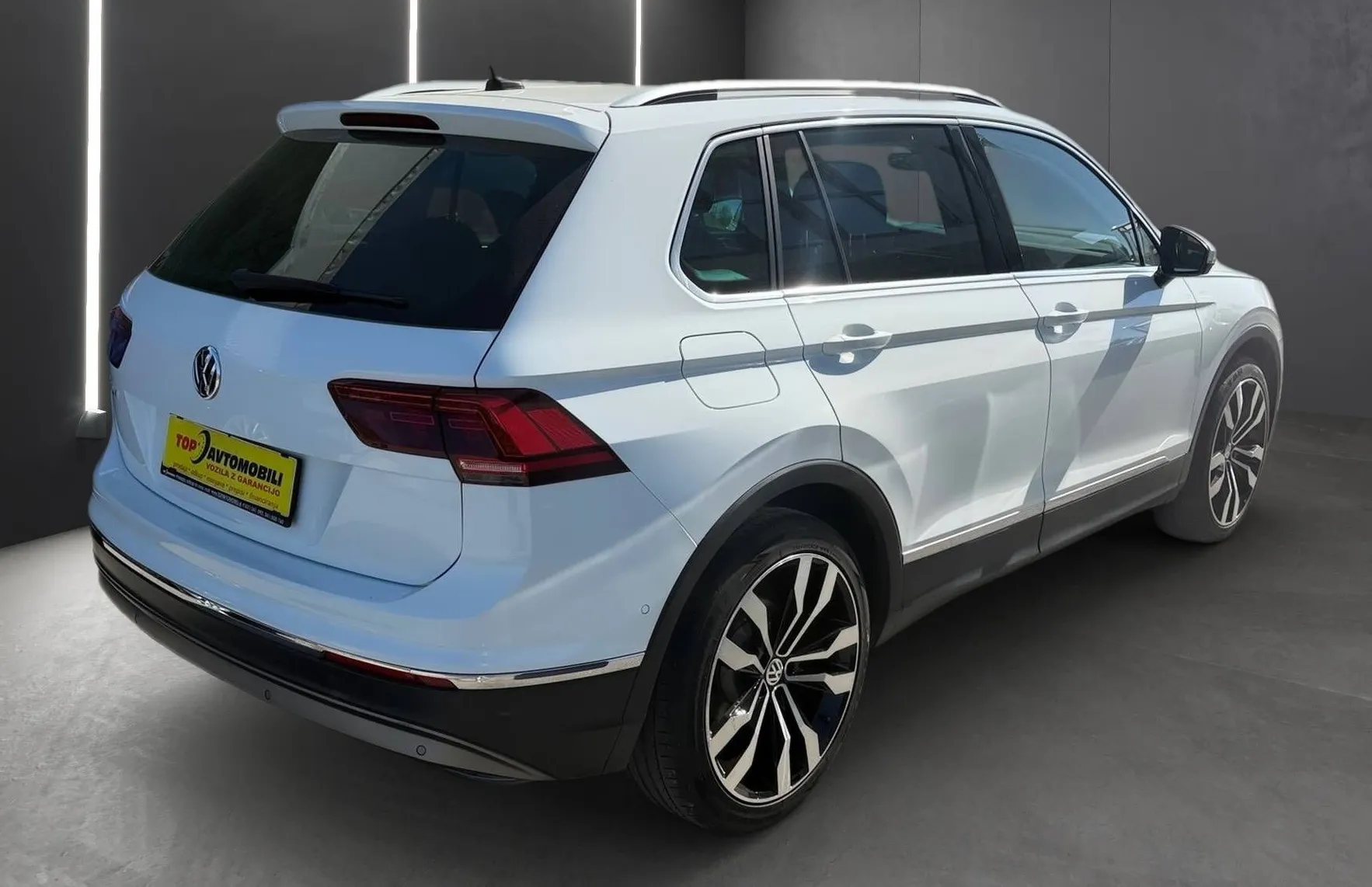 Zunanja slika - VW Tiguan - 2.0 TDI FULL LED VIRTUAL NAVI KAMERA PDC TOP... - 8