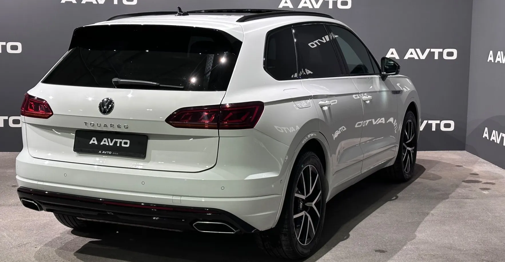 Zunanja slika - Volkswagen Touareg - 4motion V6 TDI BMT R-Line Tiptronic-VK-ZRAČNO-PANO - 6