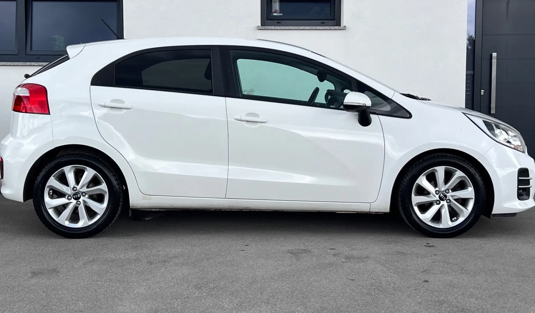 Zunanja slika - KIA Rio - 1.25 CVVT+SLO+ALU+PDC... - 5
