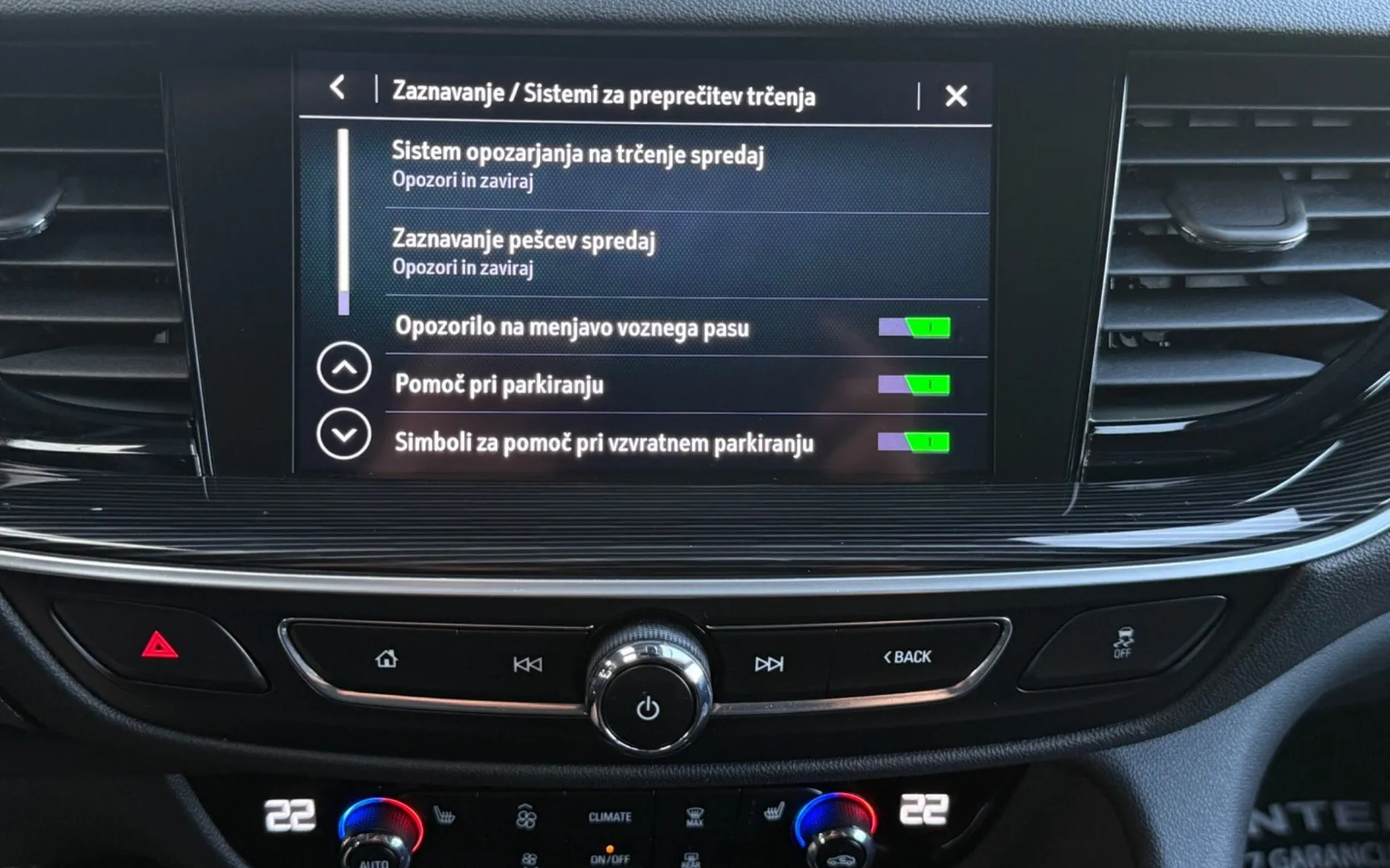 Notranja slika - Opel Insignia - 2.0 D-SPORT-VIRUTAL-170.000km-LIZING ZA TUJCE-... - 12