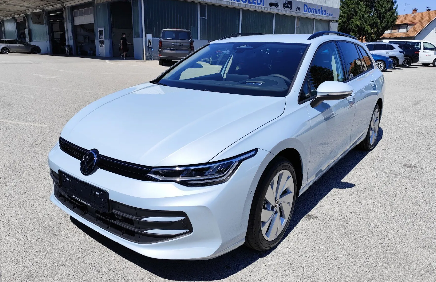 Zunanja slika - Volkswagen Golf - Variant 1.5 TSI 4All - 1