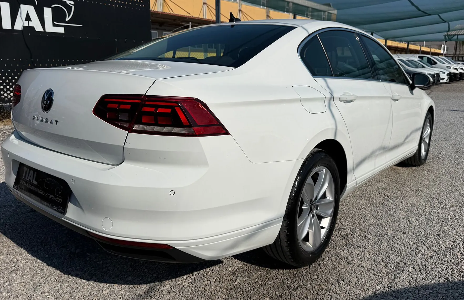 Zunanja slika - Volkswagen Passat - 2.0 TDI DSG-KAMERA-NAVI-ACC-LINE ASS-LED-SLO - 7