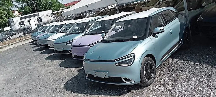 Zunanja slika - Dongfeng Box - VSE BARVE NA ZALOGI - SUBVENCIJA -7.200 EUR - 6