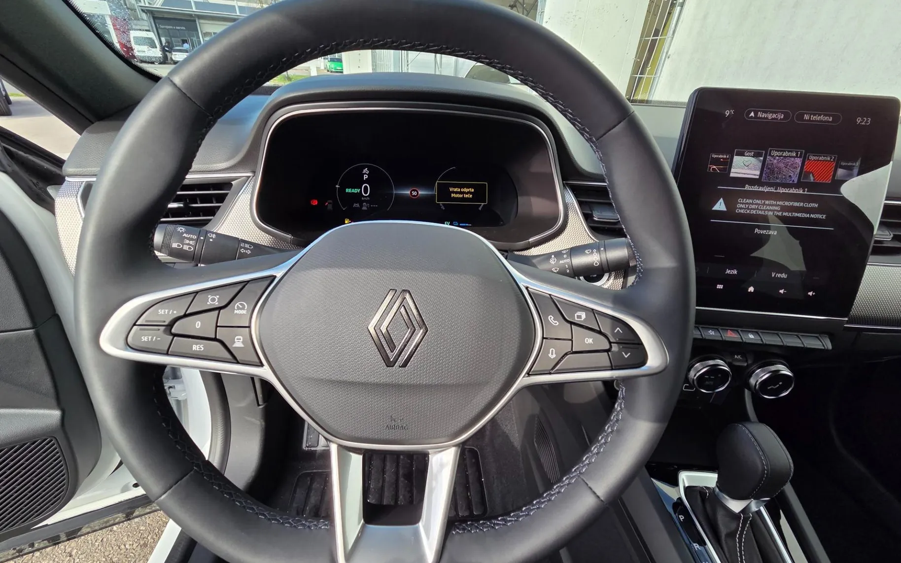 Zunanja slika - Renault Mégane - Techo E-Tech HEV145 + Paket Varnost ACC Asistent - 9
