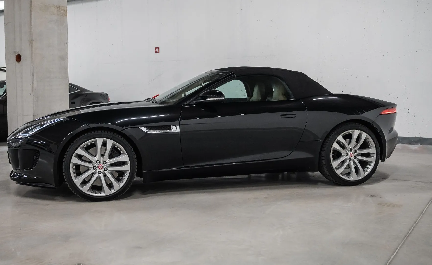 Zunanja slika - Jaguar F-Type - S 3.0 V6 S C Navi - Meridian - 8