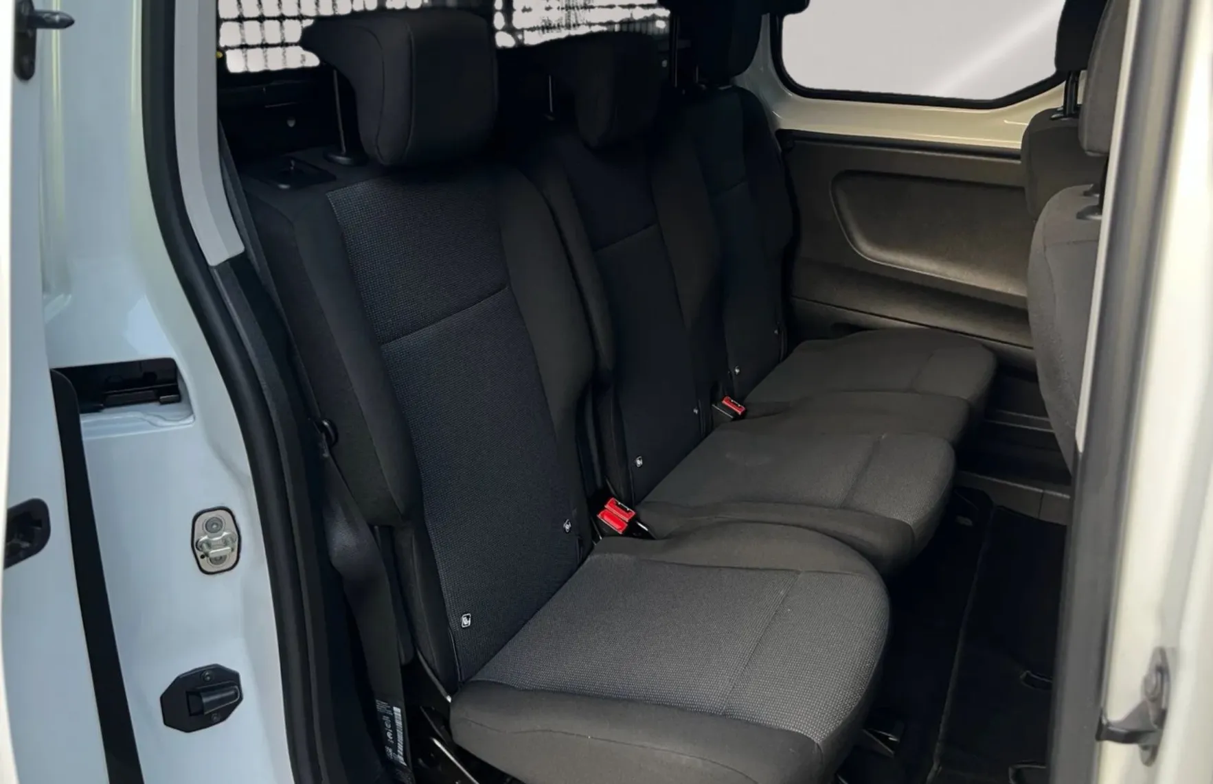 Zunanja slika - Opel Combo - 1.5D 75kw od1 lastnika servisna potrjena garancija - 12