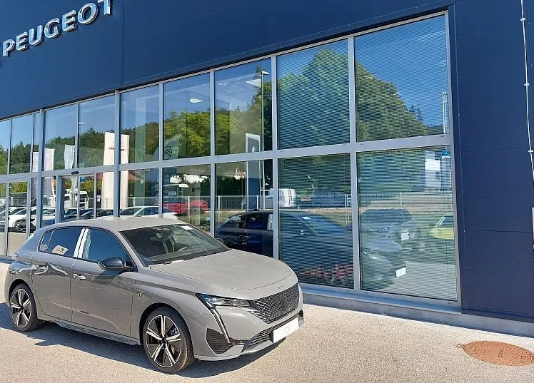Zunanja slika - Peugeot 308 - GT HIBRID 145 - 1