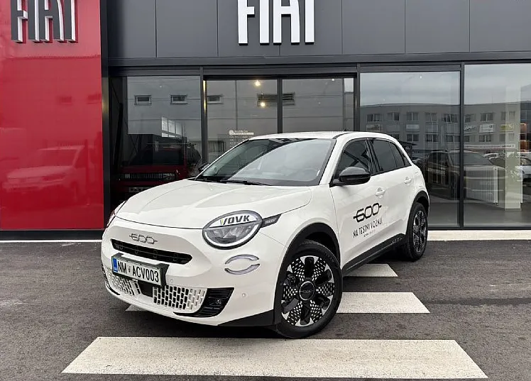 Zunanja slika - Fiat 600 - 110 MHEV LaPrima - 1