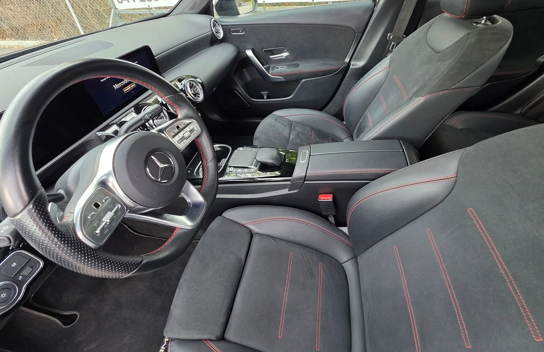 Zunanja slika - Mercedes-Benz A-Razred - A LIMUZINA 200 AMG AVT. LED-VIRTUAL-KAMERA-1.LAST - 10
