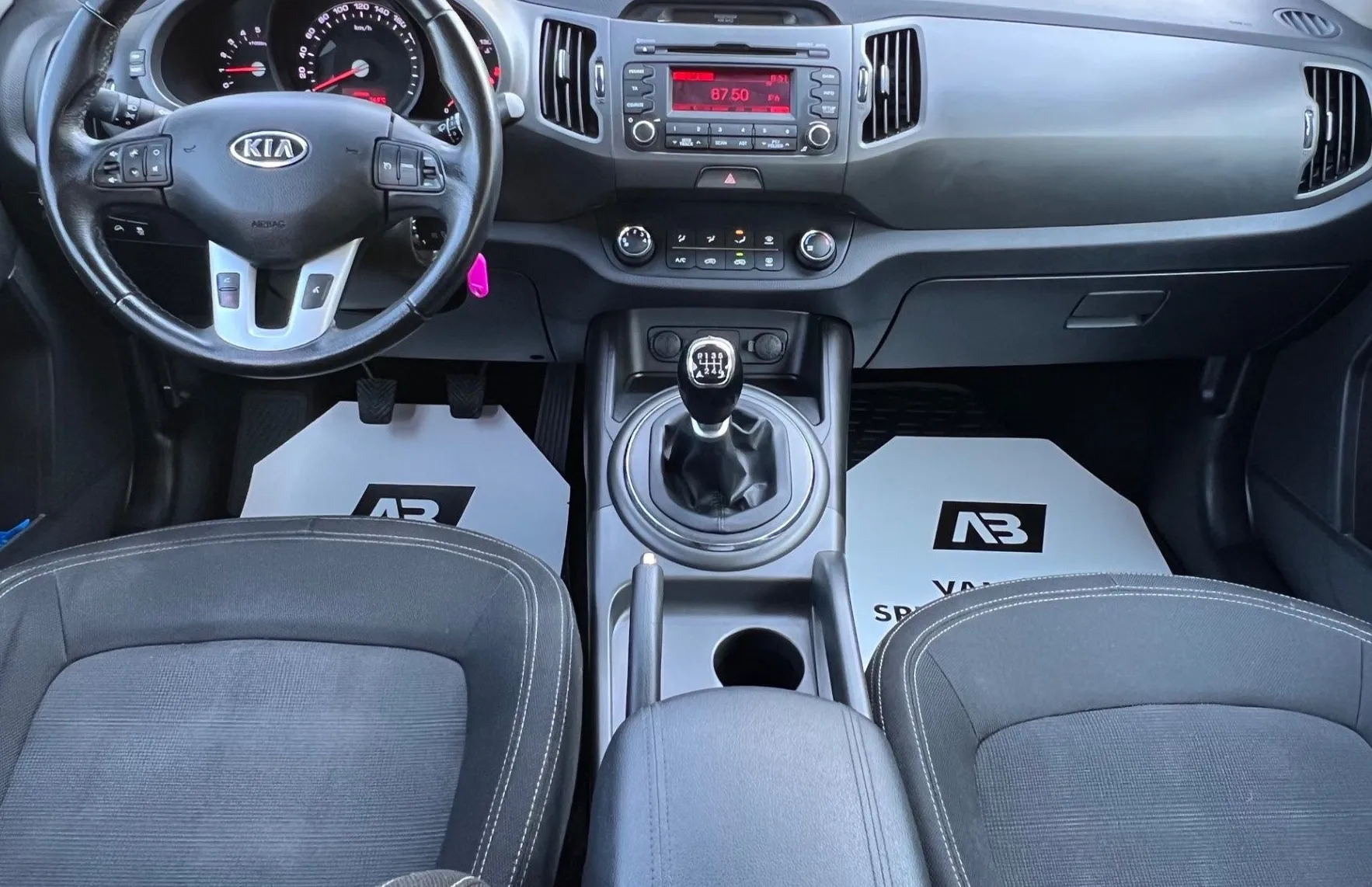 Zunanja slika - KIA Sportage - 1.7 CRDi+SLO - 12