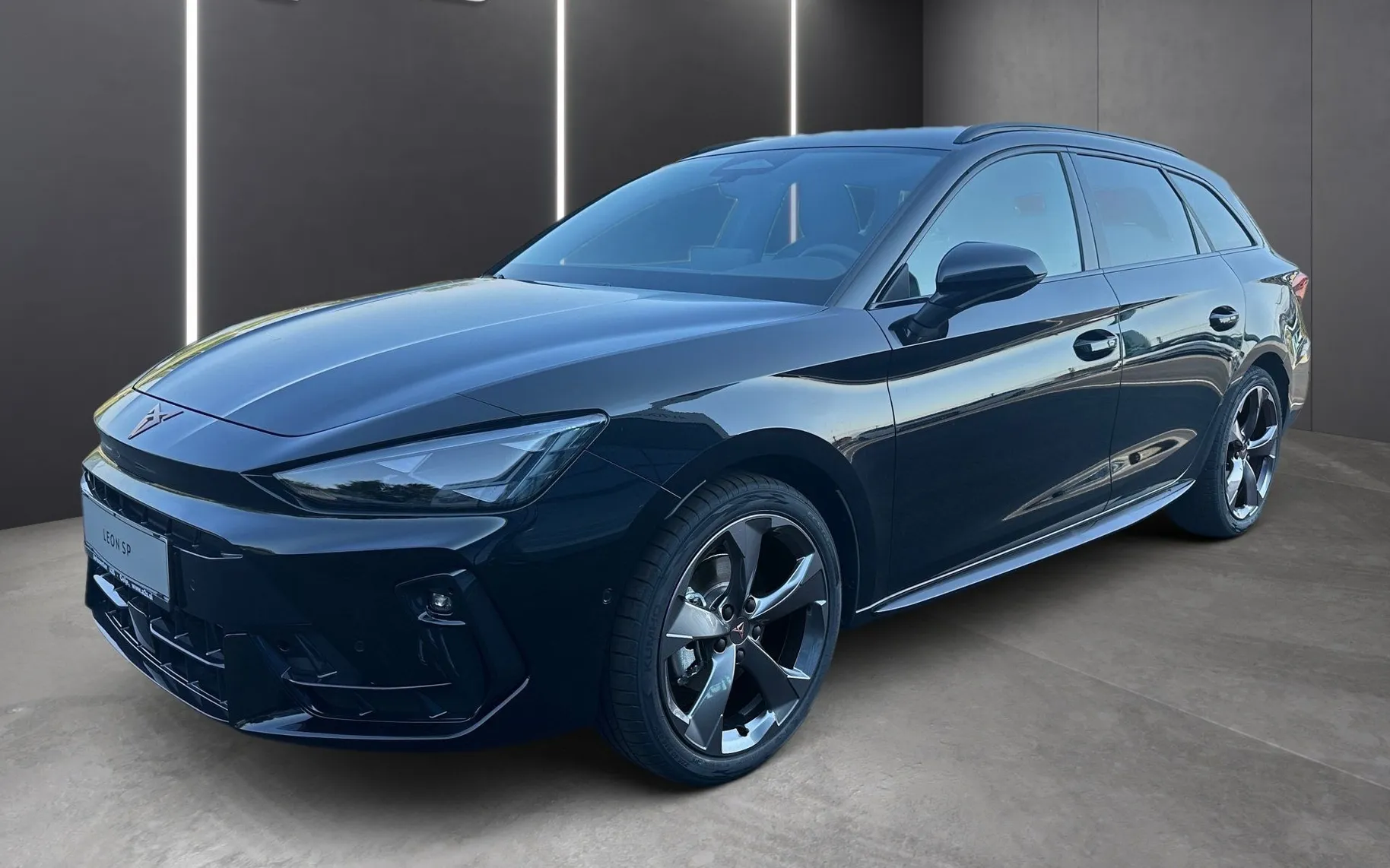 Zunanja slika - Cupra Leon - ST 1.5 eTSI DSG - 1