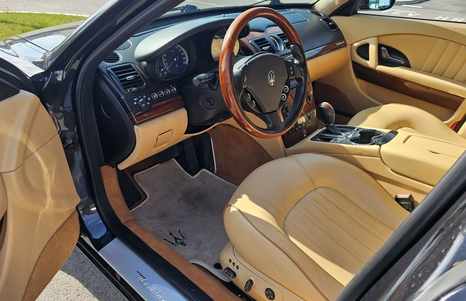 Zunanja slika - Maserati Quattroporte - 4.2 V8 Executive GT - 7