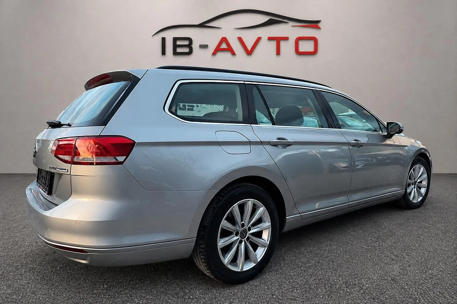 Zunanja slika - Volkswagen Passat Variant - 2.0 TDI 8MT 110kW... - 3