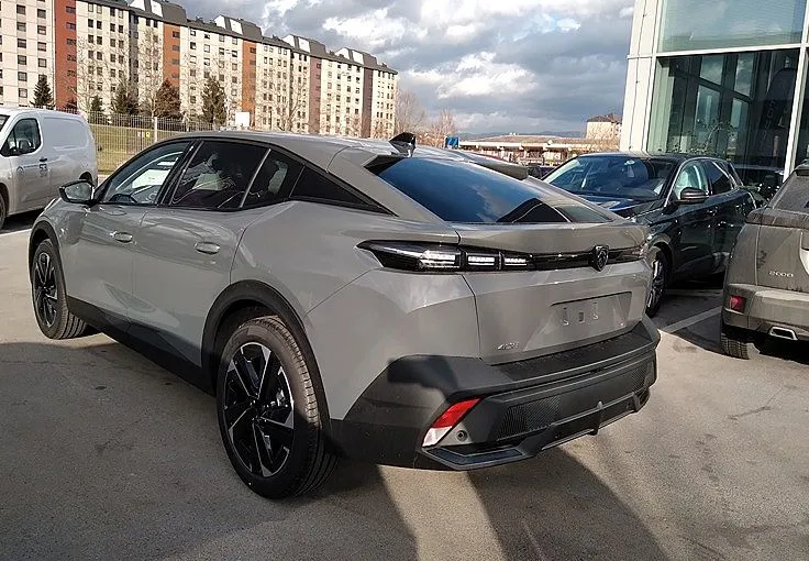 Zunanja slika - Peugeot 408 - Allure 1.2 PureTech 130 EAT8-KAMERA 360-AKCIJA - 4
