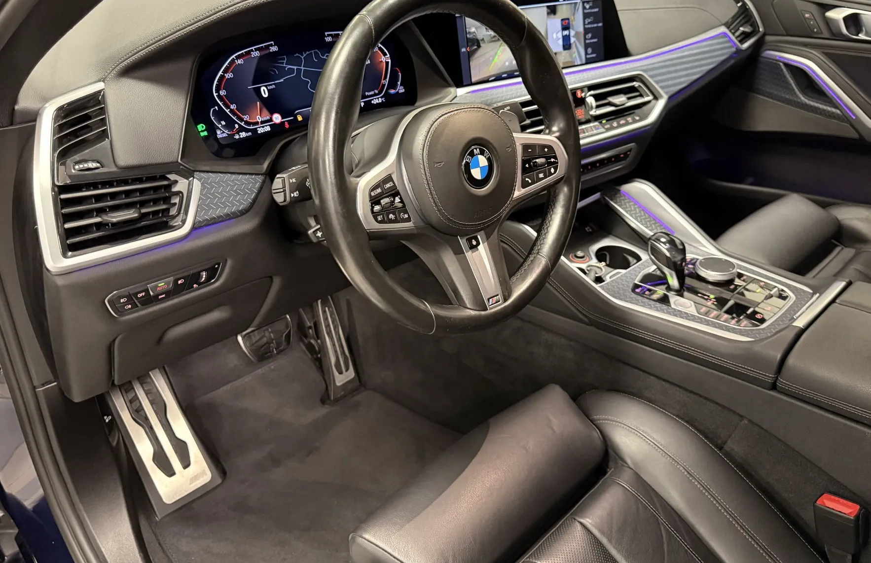 Zunanja slika - BMW X6 - serija : xDrive30d -M-SHADOW-TANSANITE-LASER-ZRAČNO.-22COL - 12