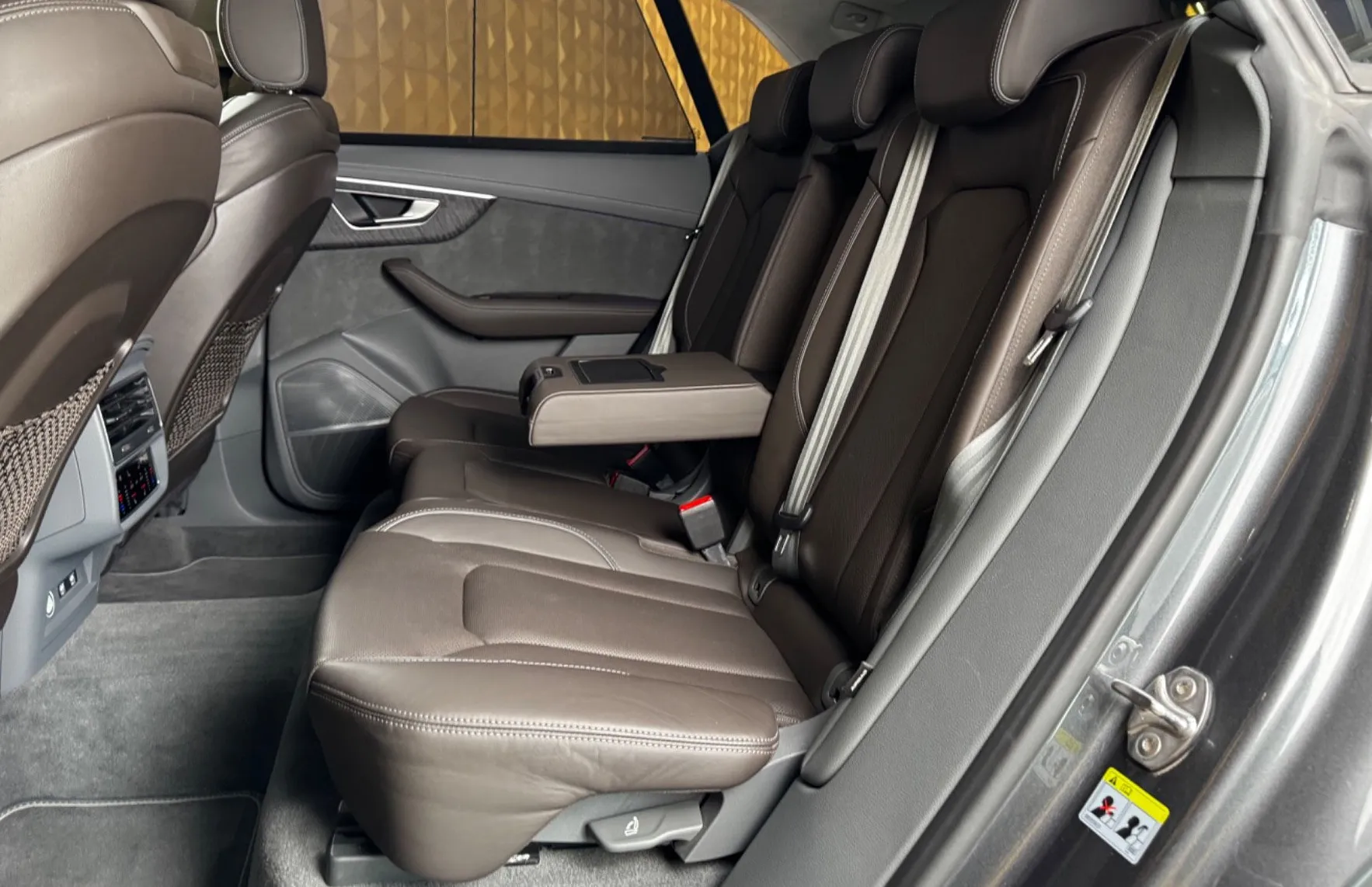 Zunanja slika - Audi Q8 - 50TDI Quattro SLine-4WS-ZRACNO-HLAJENJE-PAN-HEADUP - 16