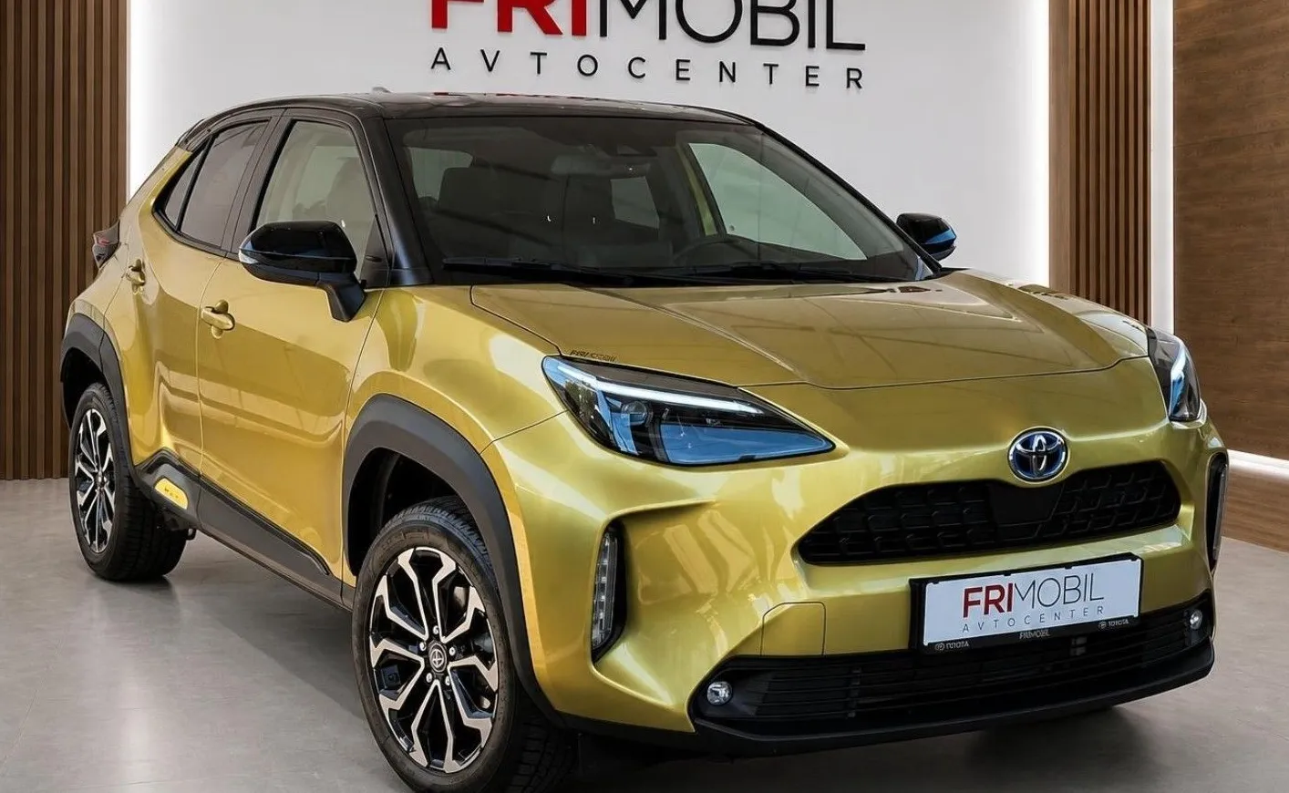 Zunanja slika - Toyota Yaris Cross - Hybrid 1.5 VVT-i Sport Assist Bi-Tone•1.LASTNIK•.. - 2