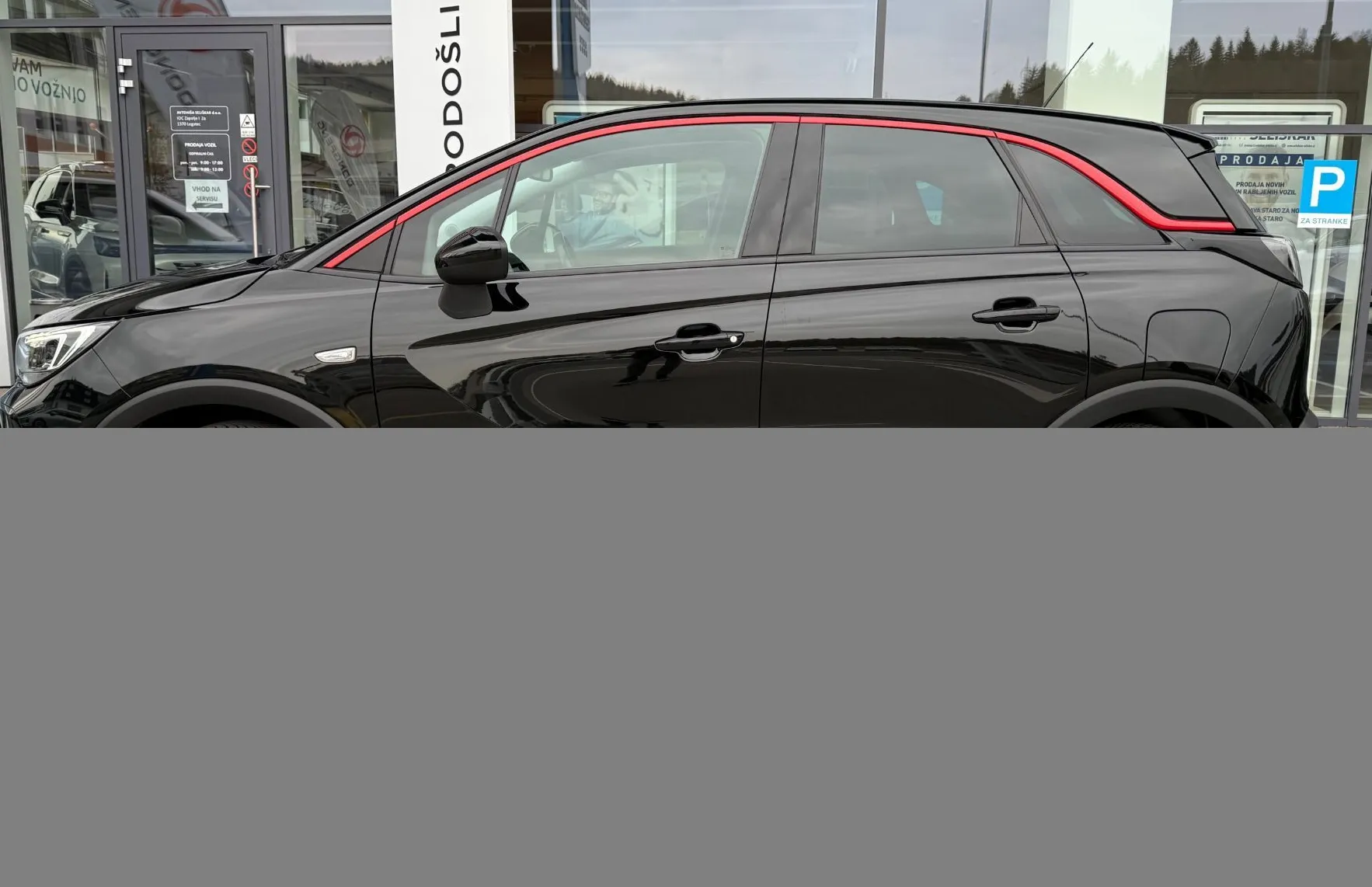 Zunanja slika - Opel Crossland - 1.2 TURBO 96KW GS-Line - AVTOMATIK - ODLIČEN - 3