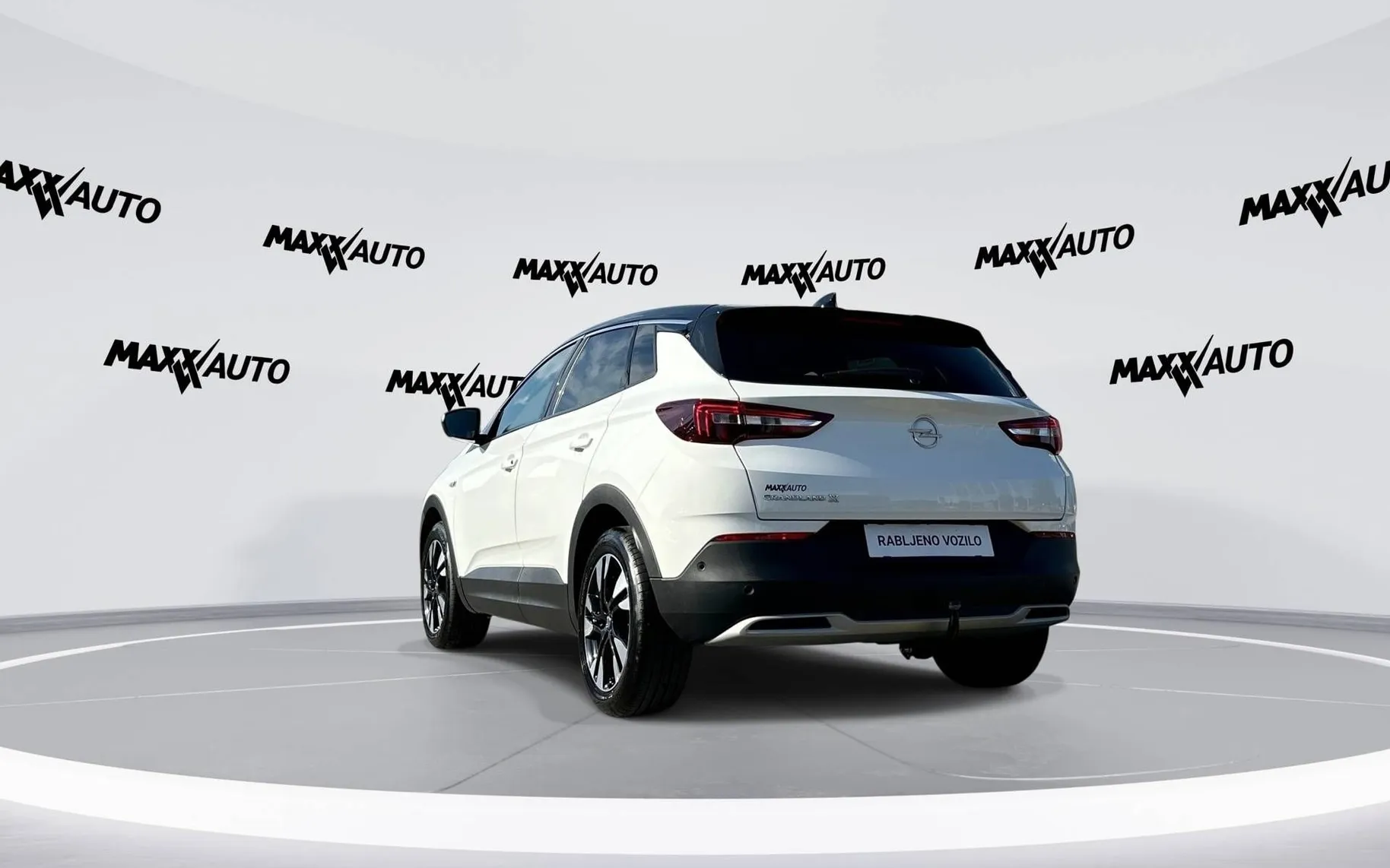 Notranja slika - Opel Grandland X - 1.5 CDTI Selection Start Stop - 7