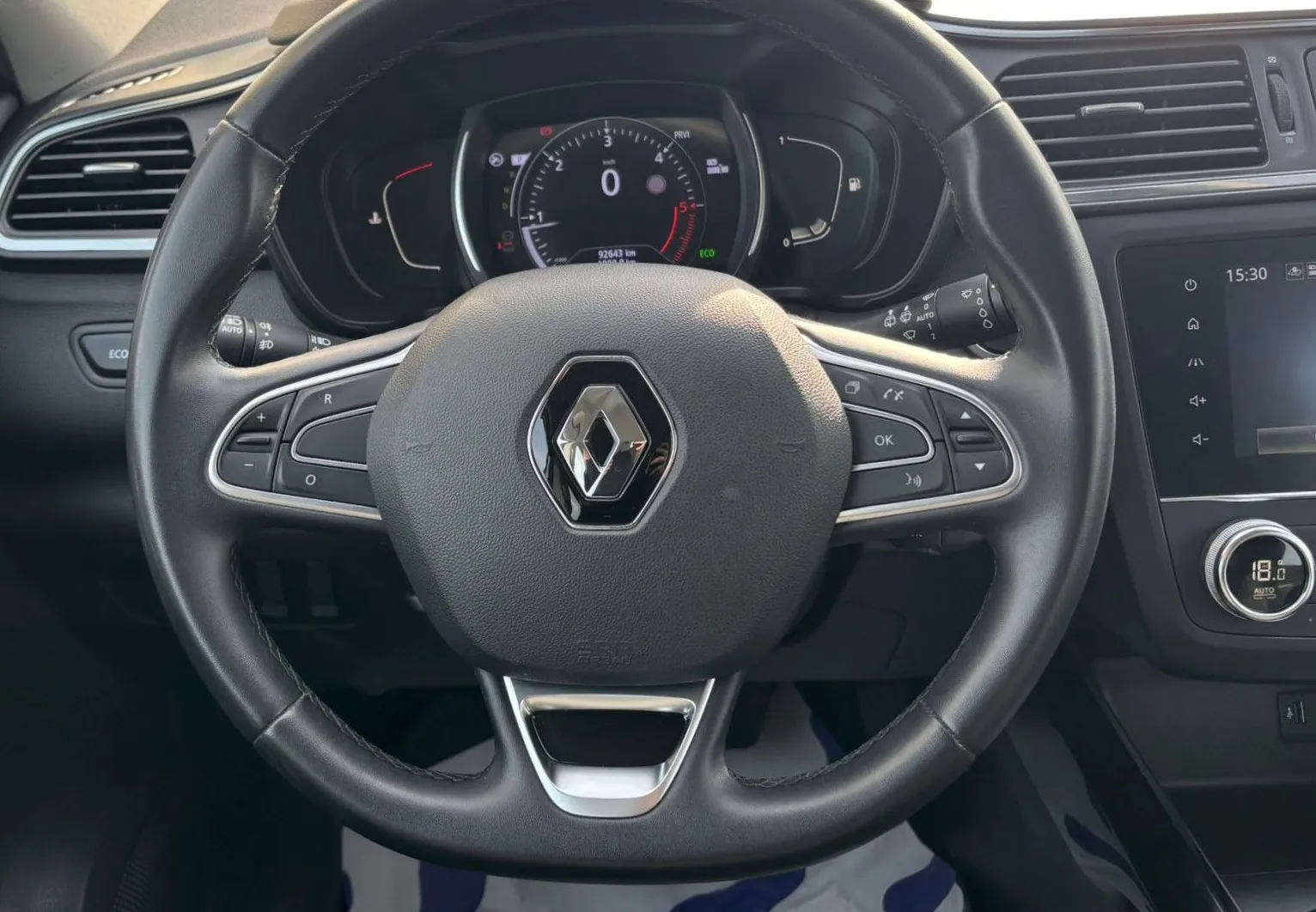 Zunanja slika - Renault Kadjar - 1.5 DCI EQUILIBRE EDC KAMERA-PDC-TEMPOMAT - 10