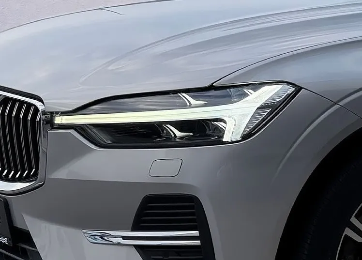 Zunanja slika - Volvo XC60 - B4D AWD AUT Inscription LED KAMERA HARMAN KARDON - 18
