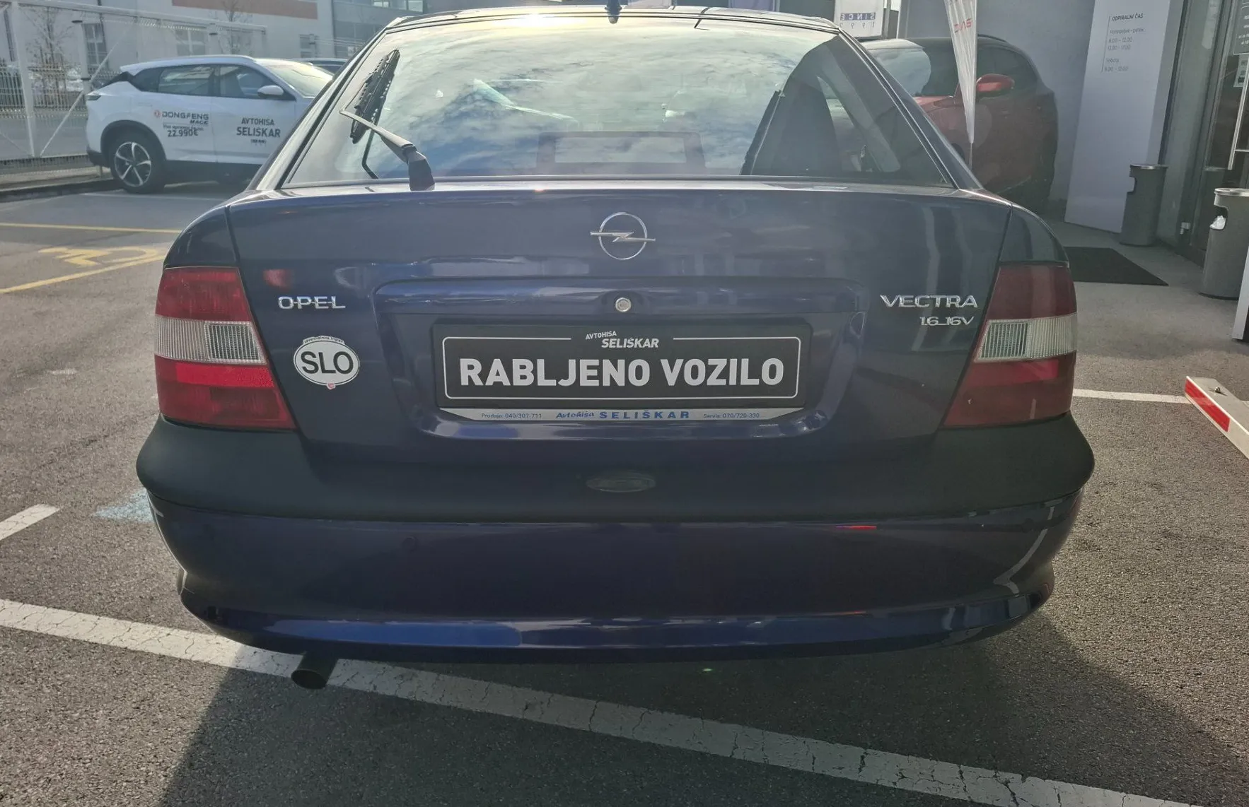 Zunanja slika - Opel Vectra - 1.6i 16V - SLOVENSKO POREKLO + ODLIČNO OHRANJEN - 6