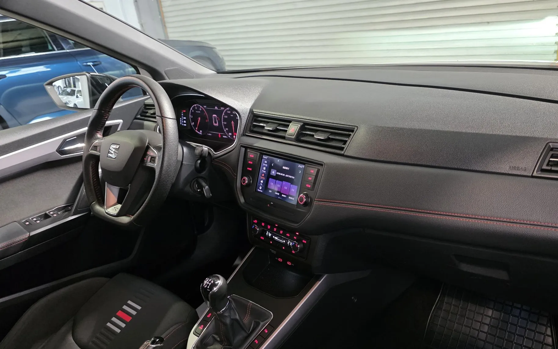 Zunanja slika - Seat Arona - 1,0 TSI FR SLO 1.LAST TEMP LED KAM ALU - 8
