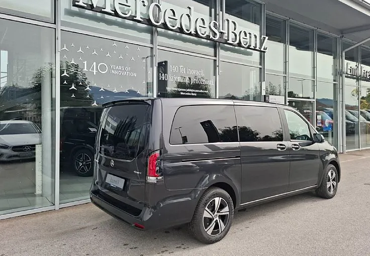 Zunanja slika - Mercedes-Benz V-Razred - V 300 d 4MATIC Style dolgi Avt. - 3
