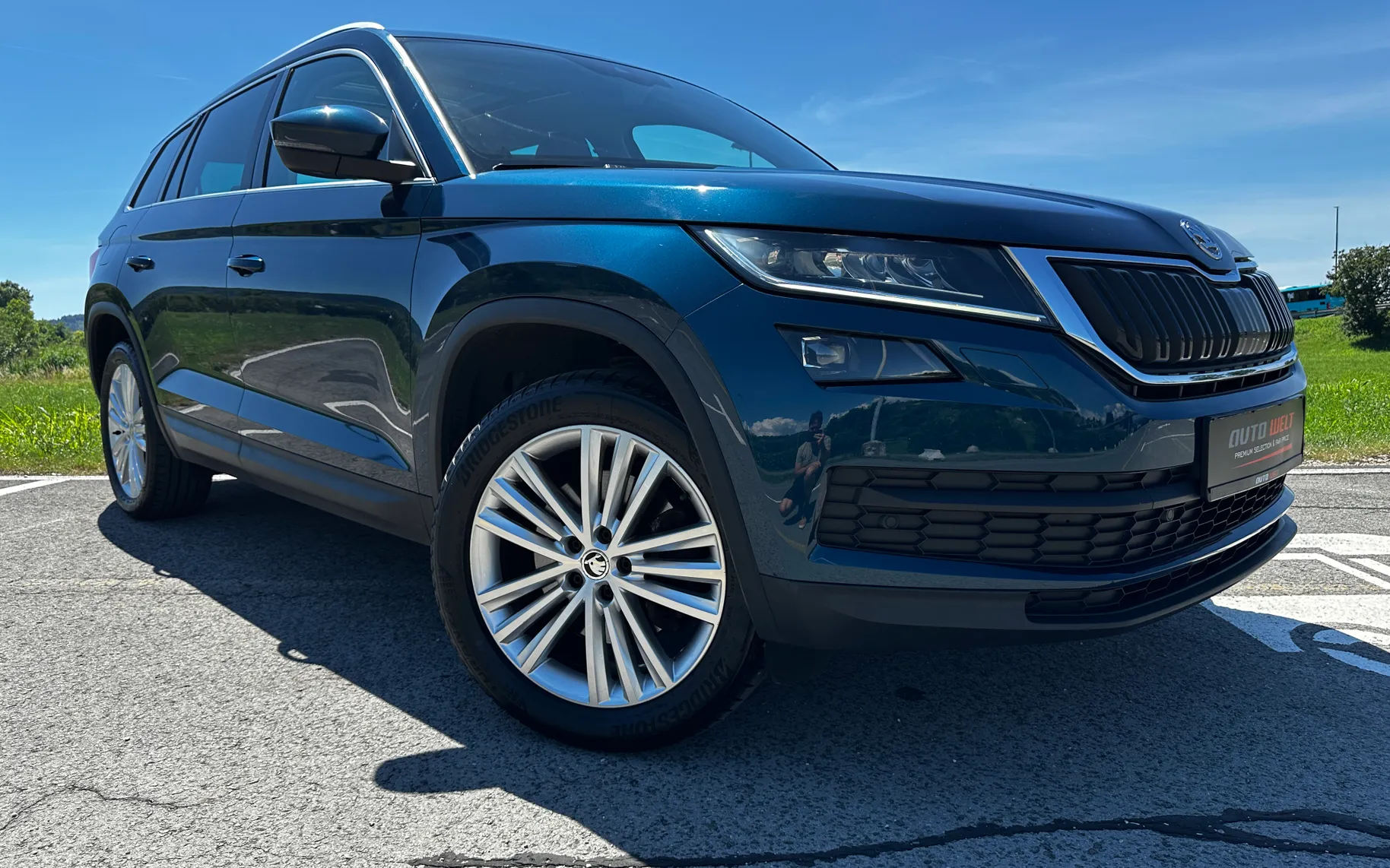 Zunanja slika - Škoda Kodiaq - 2.0 TSI 4x4 DSG STYLE-PANORAMA-LED-PDC-MEMO-ALU.19 - 4