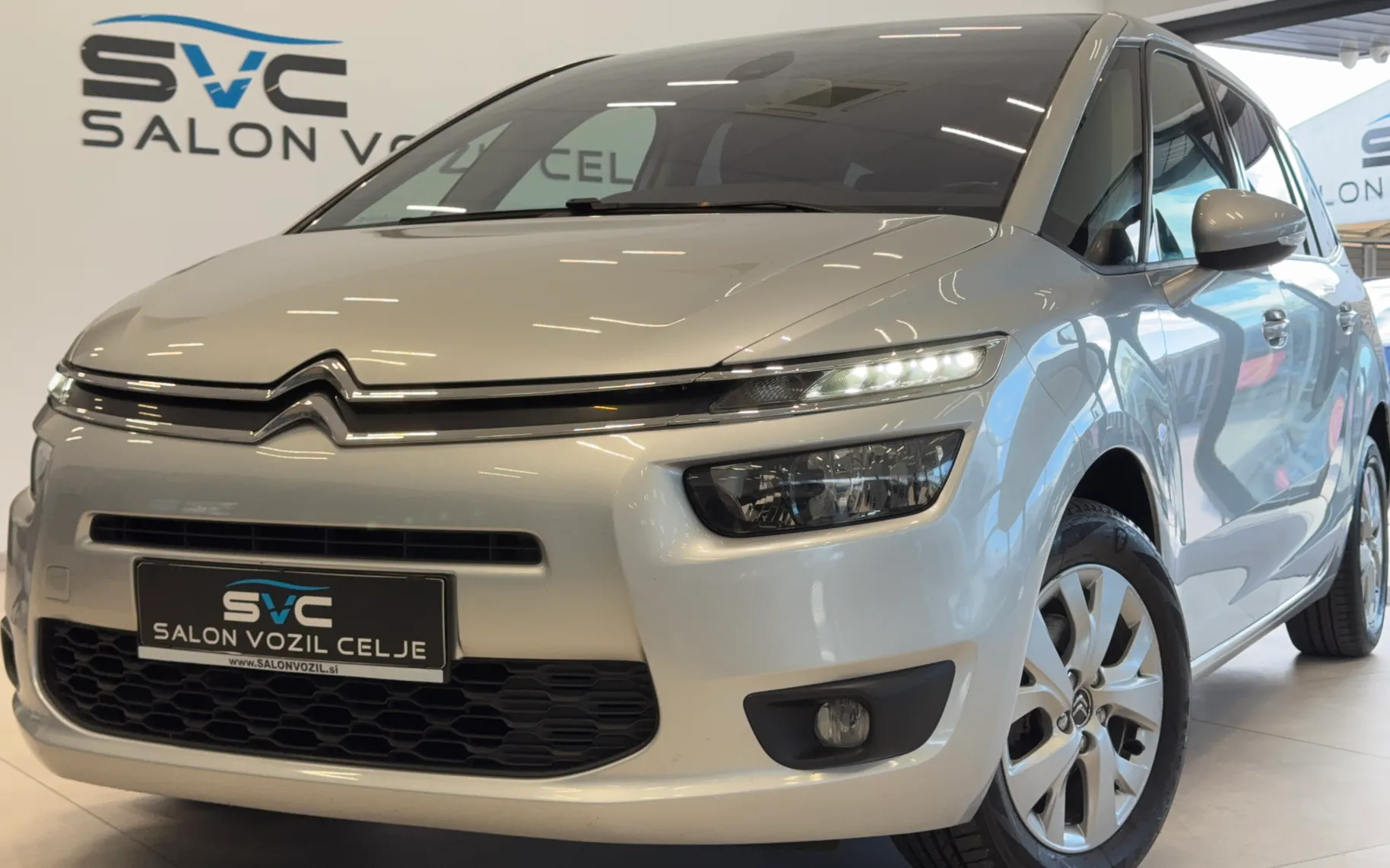 Zunanja slika - Citroën C4 - 1.6HDI-AUT-LED-NAVI-PDC-F1-OPRAVLJEN-VELIK-SERVIS - 2