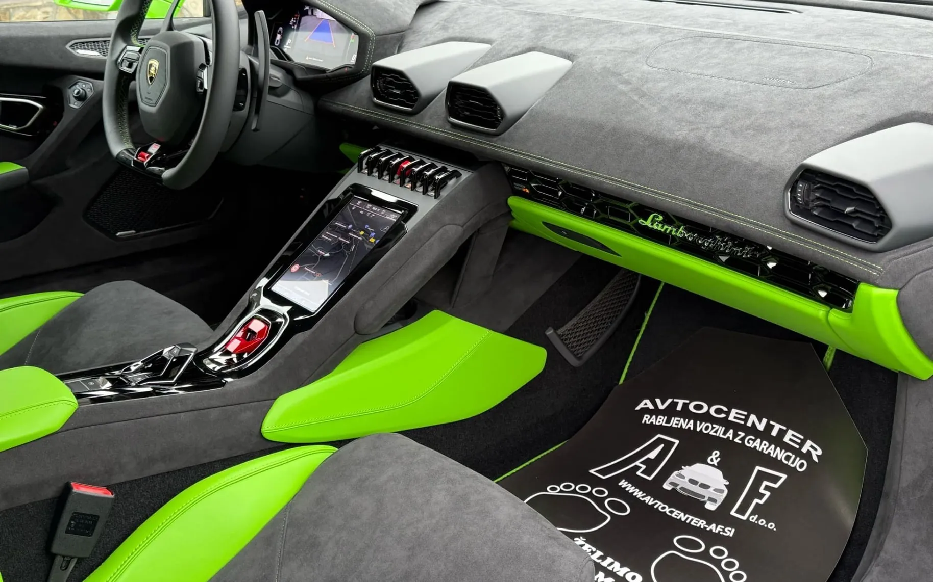 Notranja slika - Lamborghini Huracan - TECNICA-640KM-FACELIFT-LIFT-KAMERA-SENSONUM-20 C.. - 10