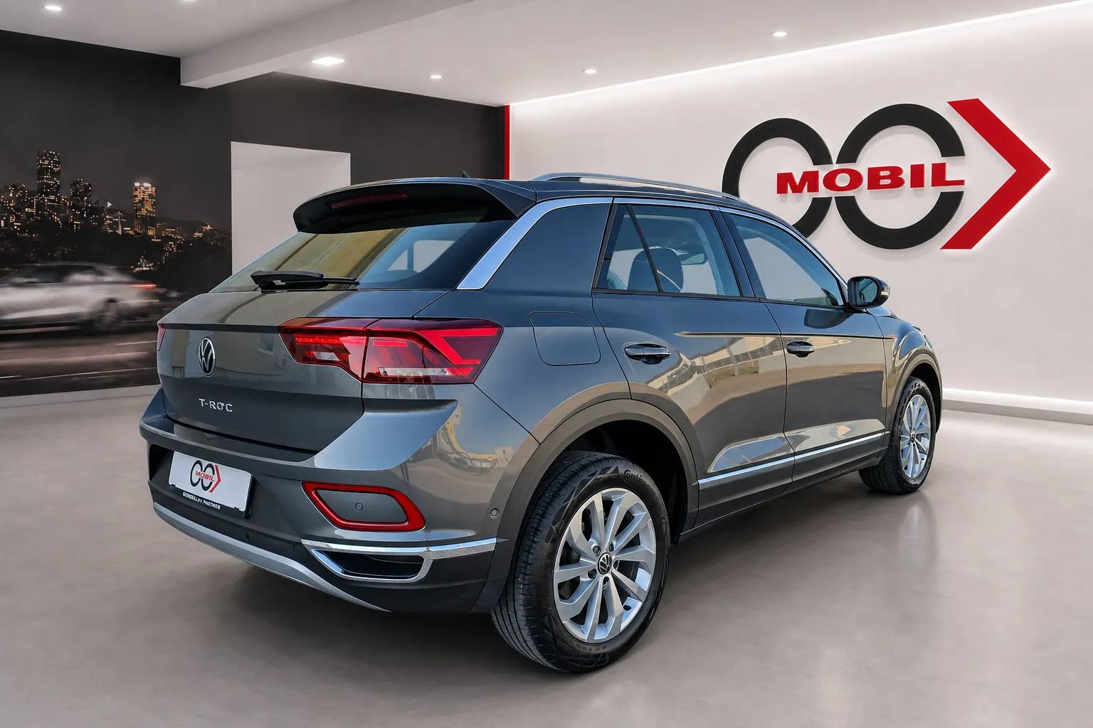 Zunanja slika - Volkswagen T-Roc - 2.0 TDI BMT Style DSG - IQ Light.alcantara.kamera - 5