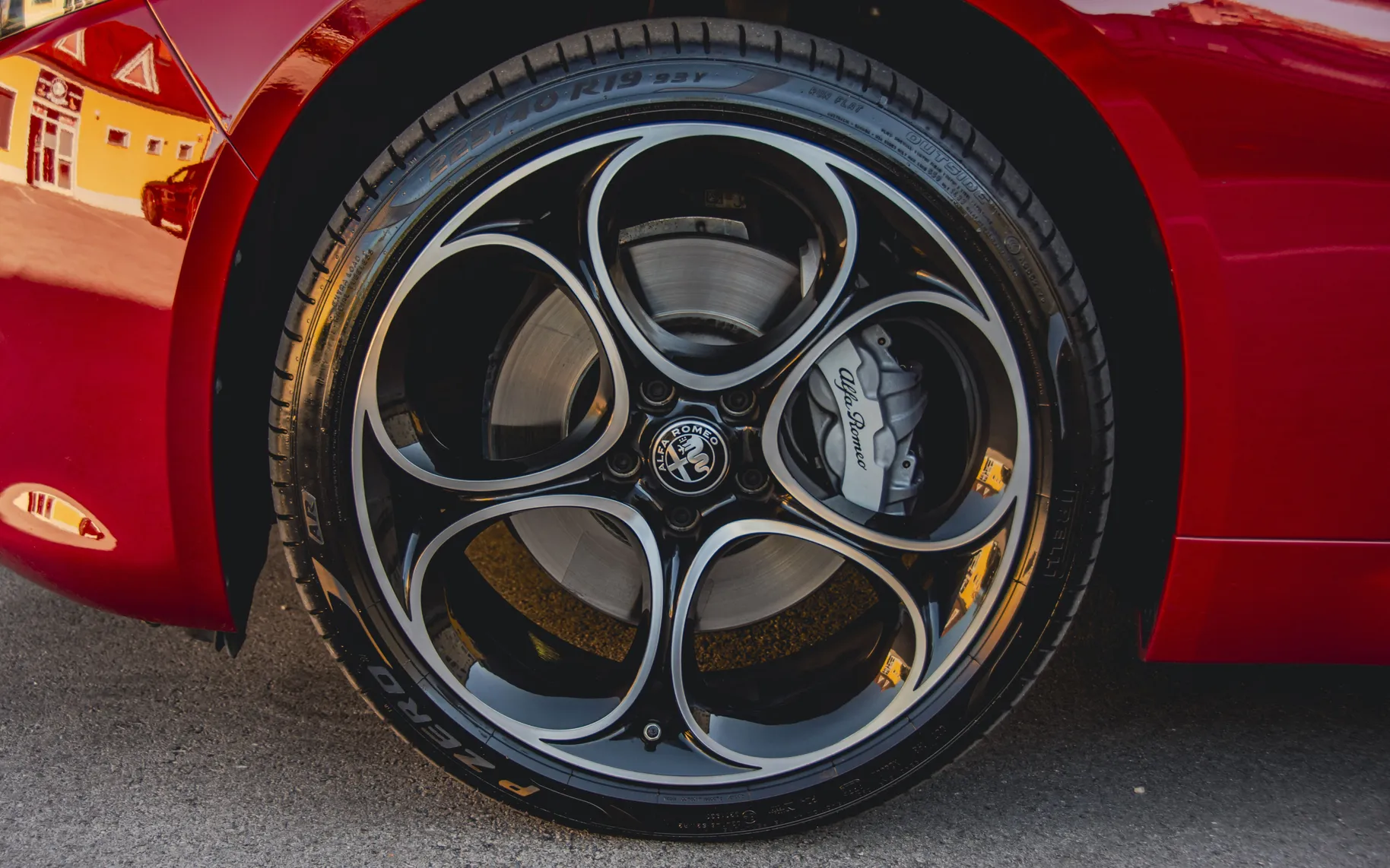 Zunanja slika - Alfa Romeo Giulia - AWD 2.0 Turbo 280 Veloce - 19