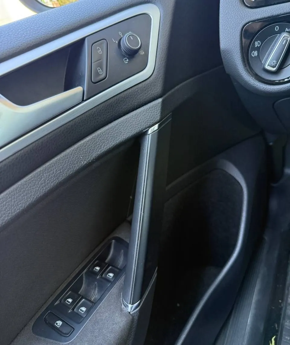 Notranja slika - Volkswagen Golf - 2.0 TDI CUP UREDIMO FINANCIRANJE - 8