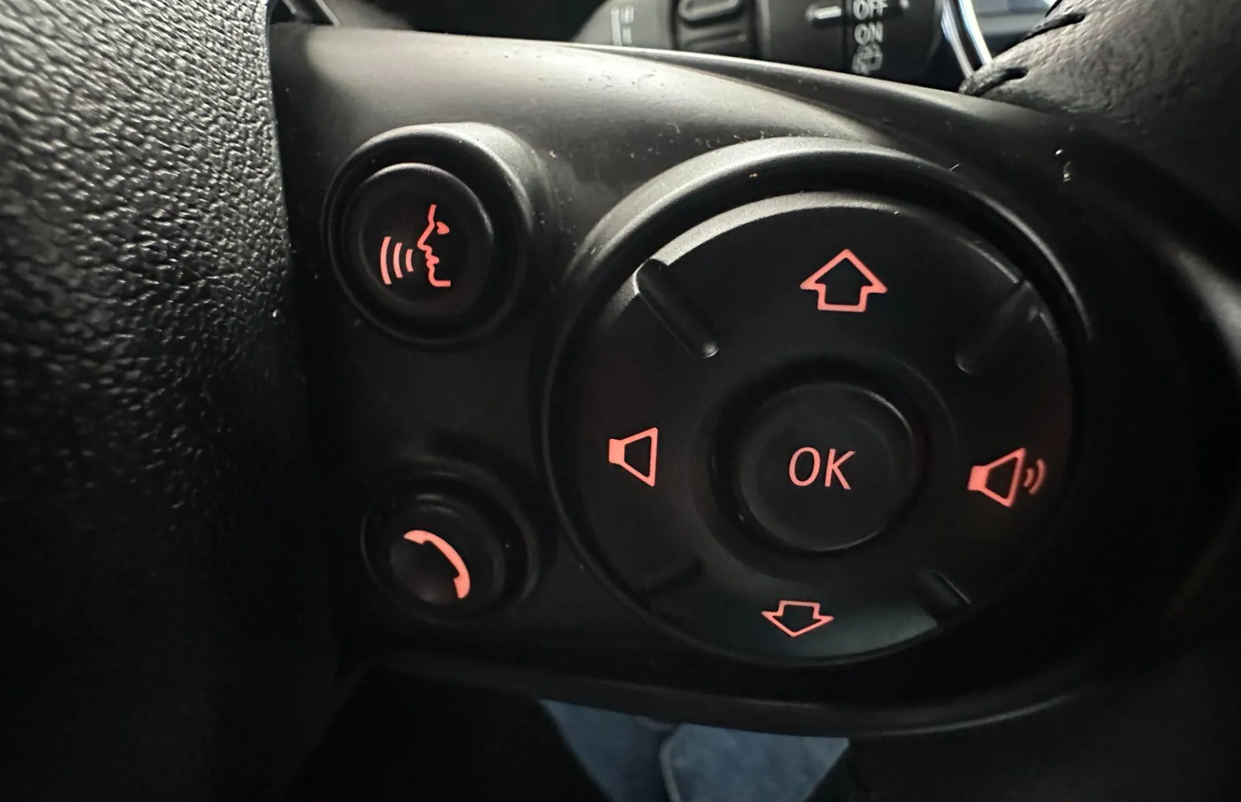 Zunanja slika - MINI One - NAVI.PDC.5 VRAT.SAMO 63.000 KM.BENCIN.AUT.KLIMA - 6