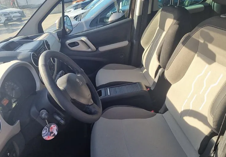 Zunanja slika - Peugeot Partner - Tepee 1.6 HDi Family  VELIKI SERVIS - 7