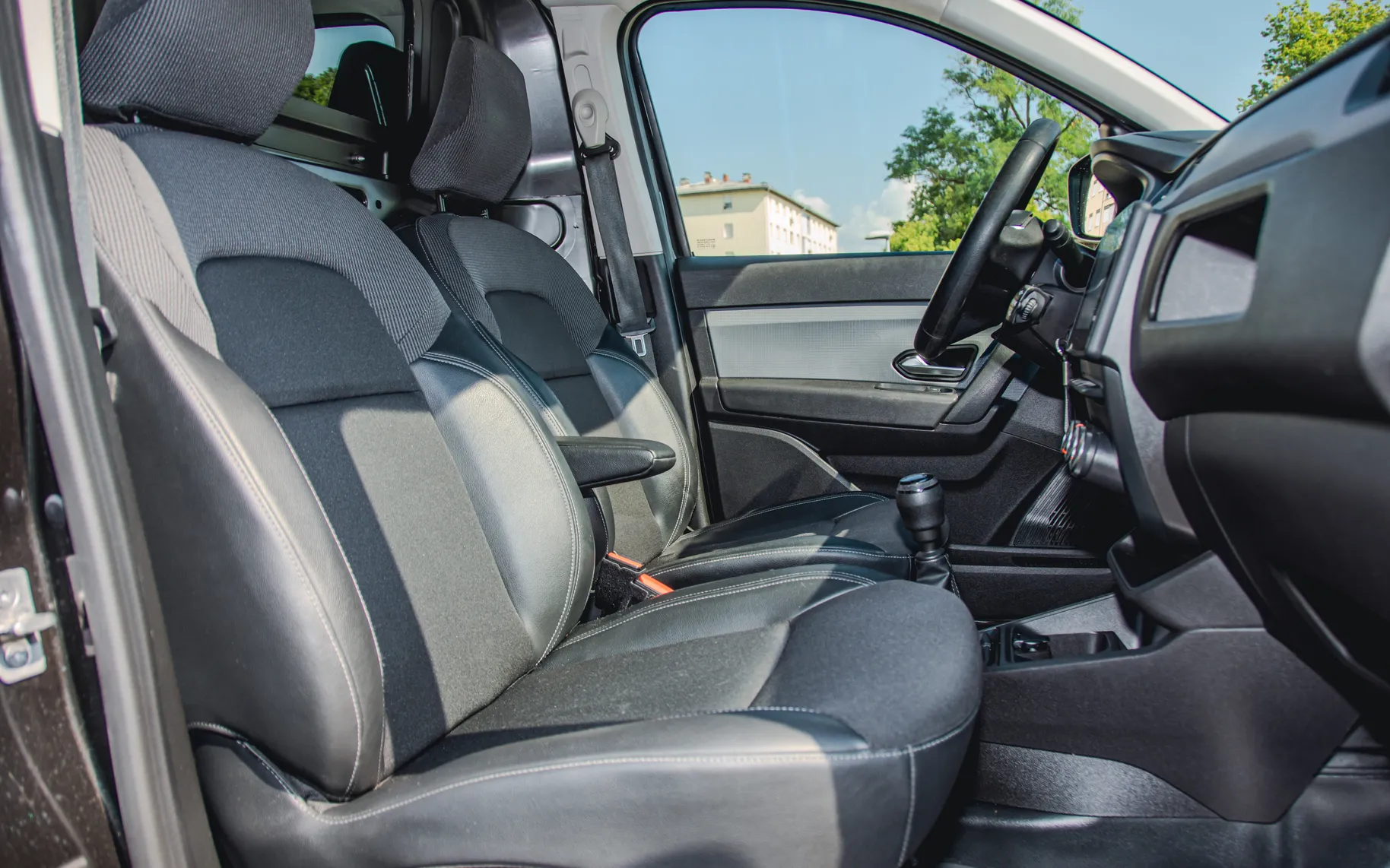Zunanja slika - Renault Express - 1.5 Blue dCi 95-LED-NAVI-KAM-KLIMA - 10