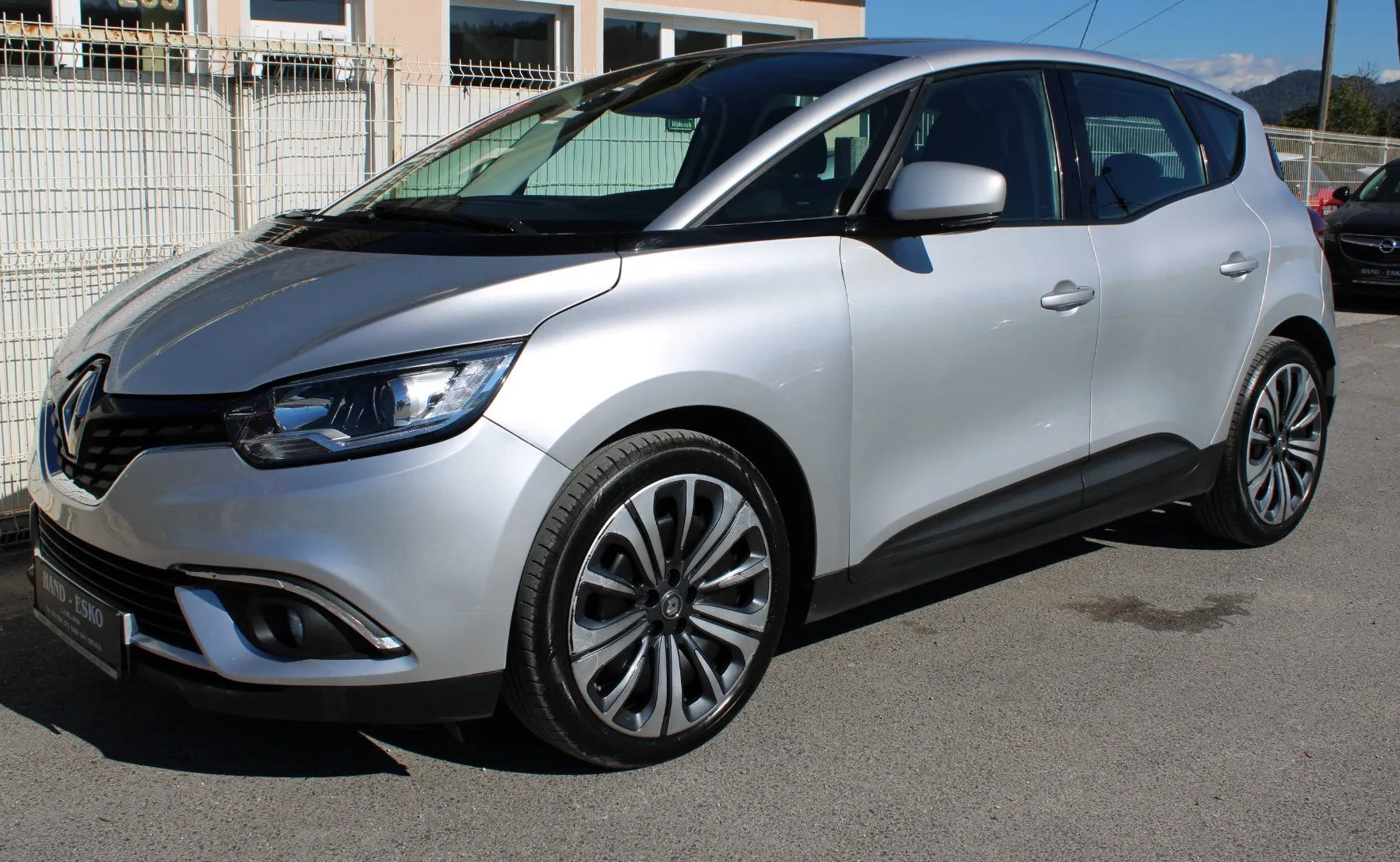 Zunanja slika - Renault Scénic - Scenic dCi 110 - 7
