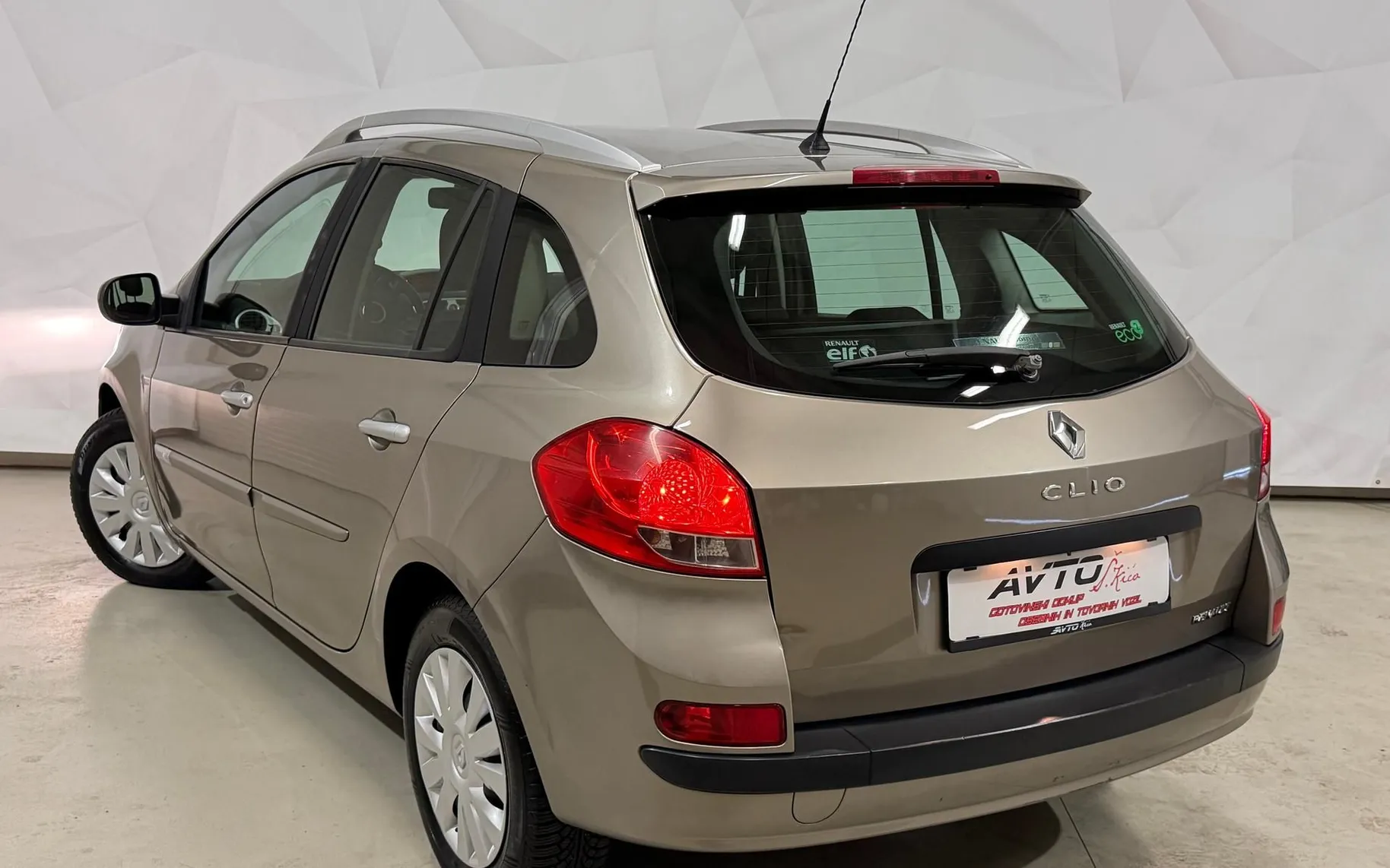 Zunanja slika - Renault Clio - Grandtour 1.5 dCi-TEMPOMAT-KLIMA-TRAJNIK - 5