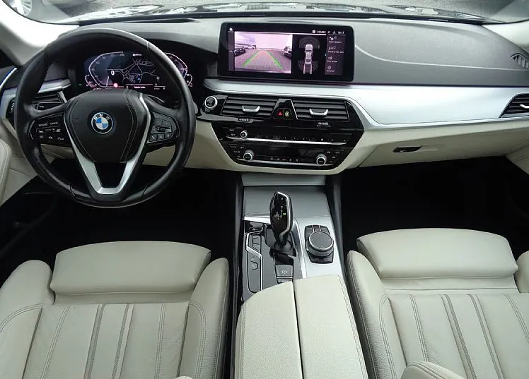 Zunanja slika - BMW Serija 5 - : 530e AUTOMATIC - MAX OPREMA -KASKO GRATIS - 9